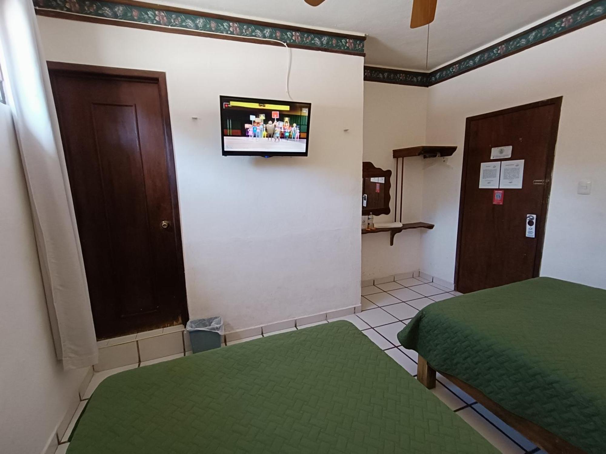 Hotel Rath Campeche Buitenkant foto