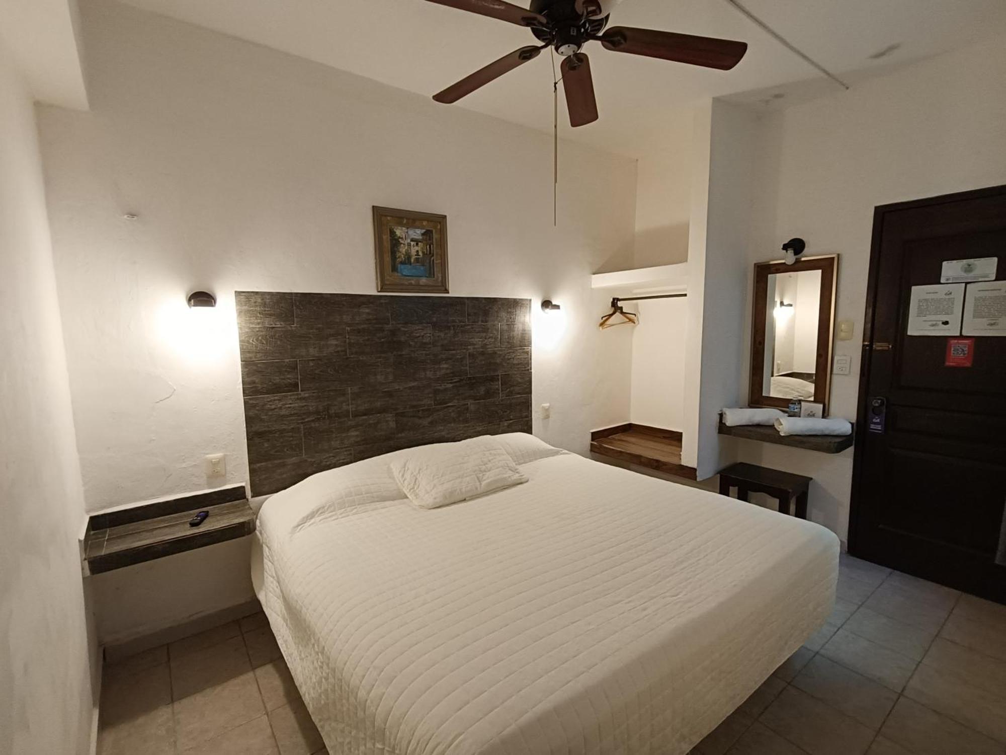 Hotel Rath Campeche Buitenkant foto
