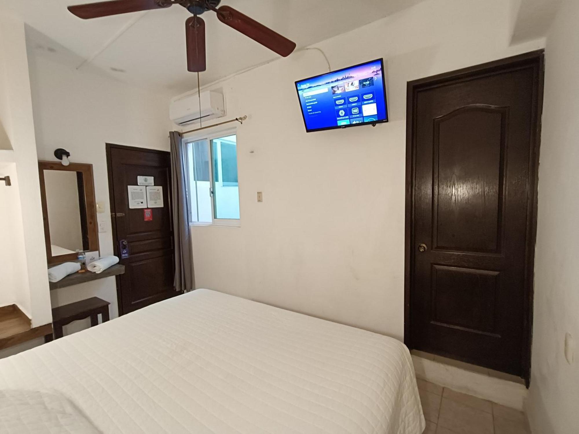 Hotel Rath Campeche Buitenkant foto